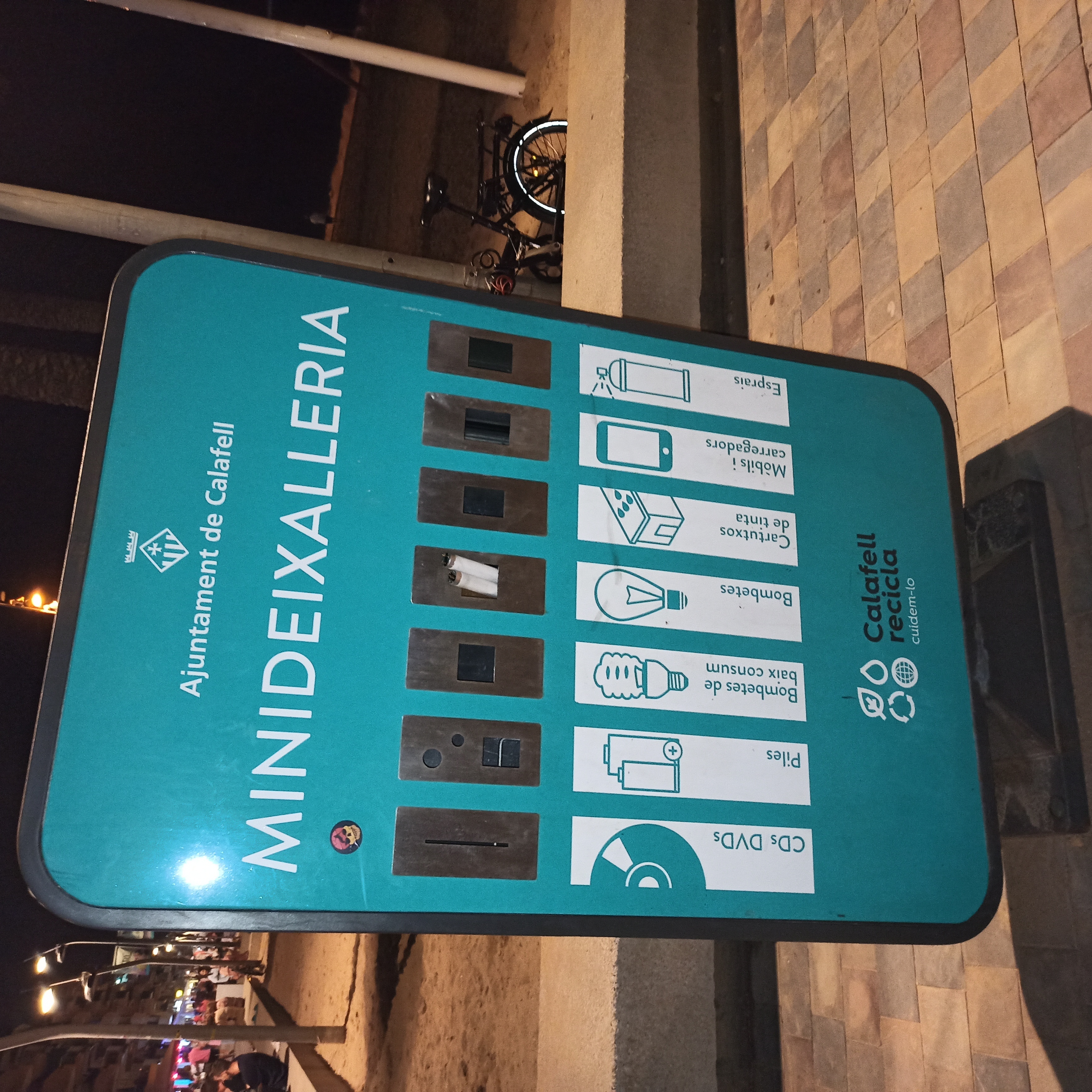 Imatge pels mitjans: Instal·lació de minideixalleries